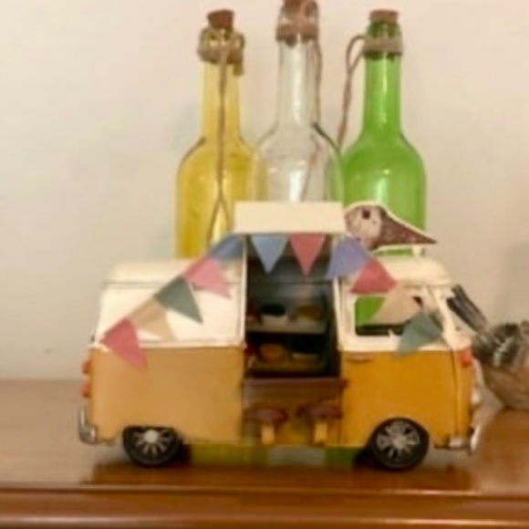 Hobby Lobby Other - Collectable Retro-style Tabletop Ice Cream VW Van 7x5in. SO CUTE!